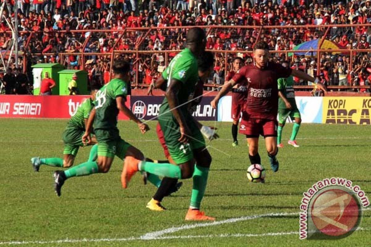 PSM Makassar Kalahkan PS TNI 4-1 