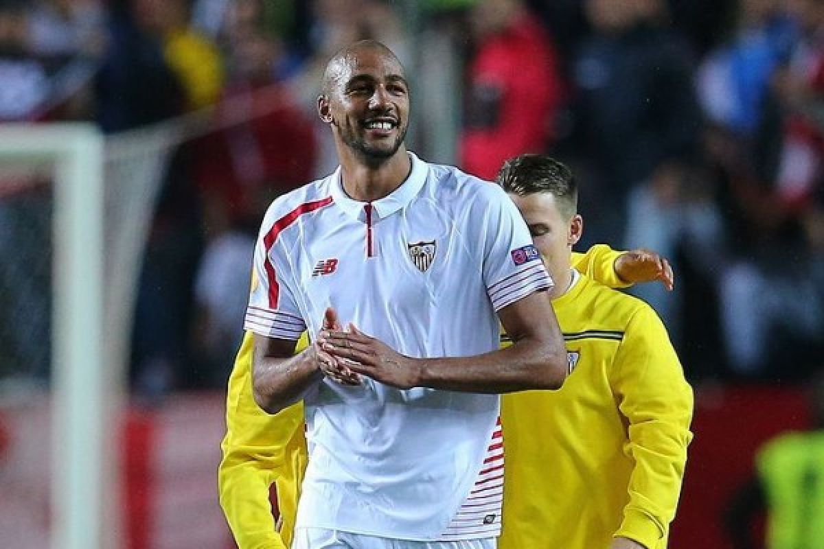 Sevilla samai poin Real Madrid usai bekuk Espanyol 3-0