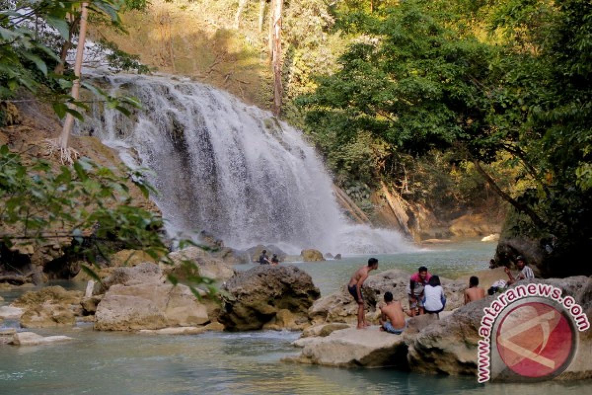 2.465 Wisatawan Kunjungi Wisata Alam Lapopu