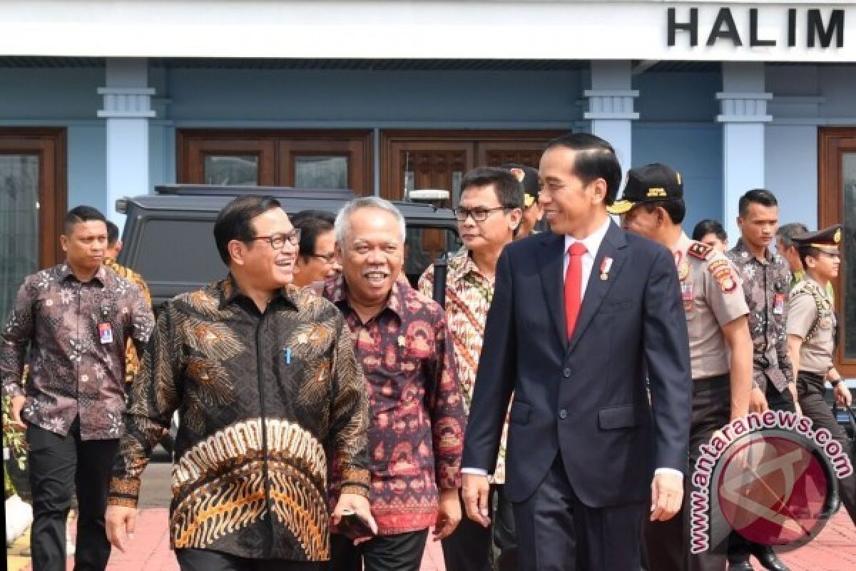 Presiden Joko Widodo ke Bandung Hadiri Dies Natalis Unpad