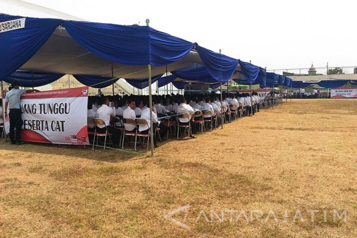 Kanwil Kemenkumham Jatim Seleksi Ribuan Calon Pegawai (Video)