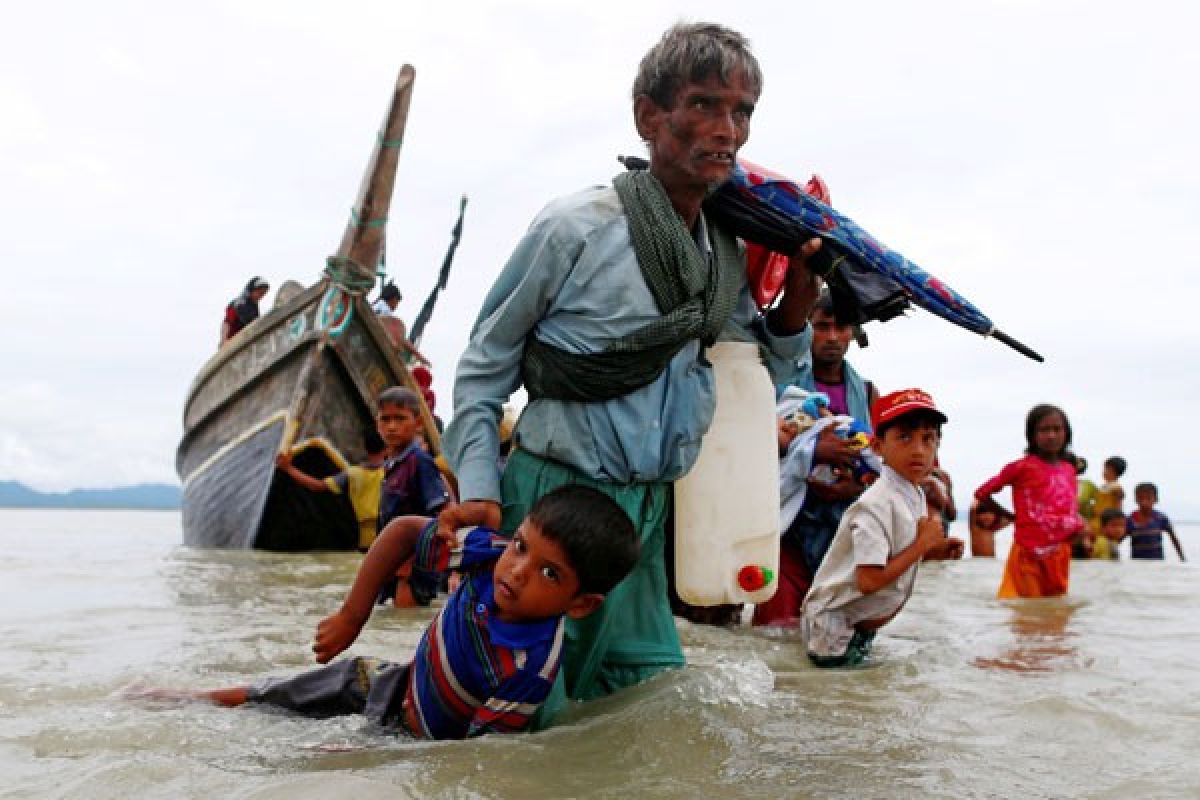 PBB: 370.000 pengungsi Rohingya melarikan diri dari Myanmar ke Bangladesh