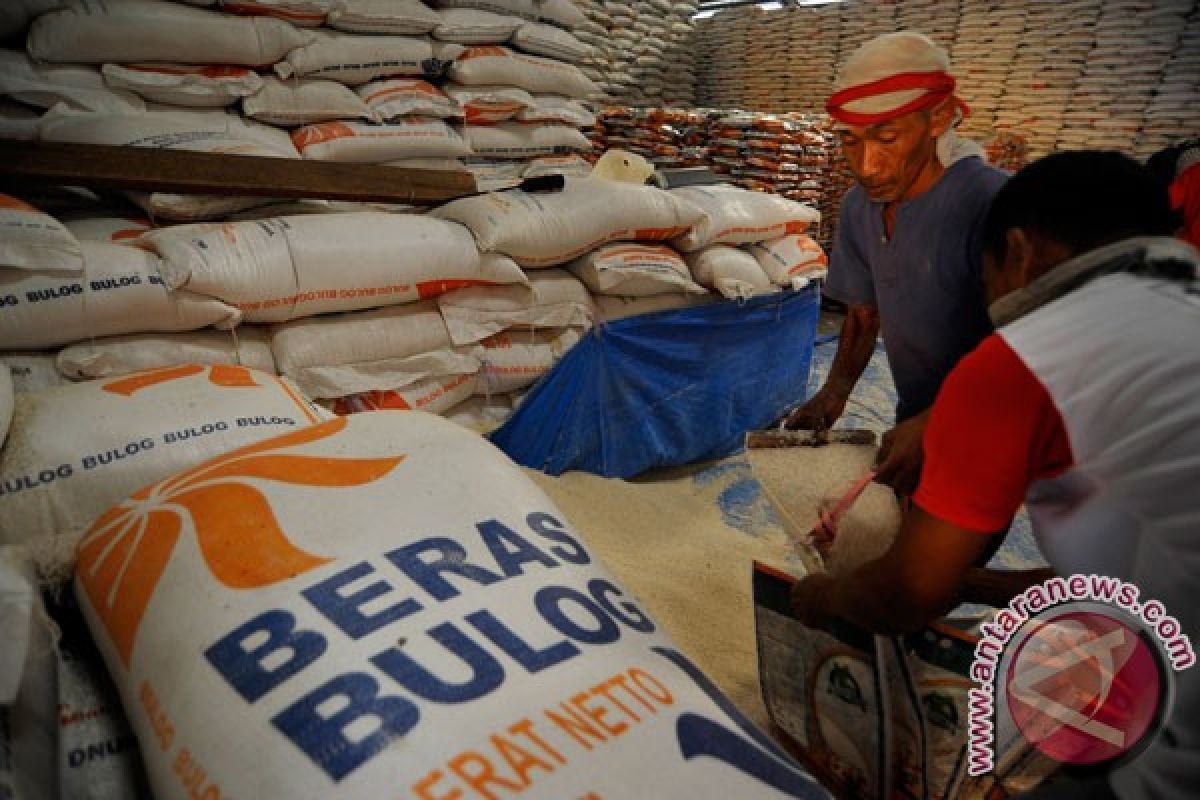 Pasar Cipinang: harga beras medium stabil Rp8.050