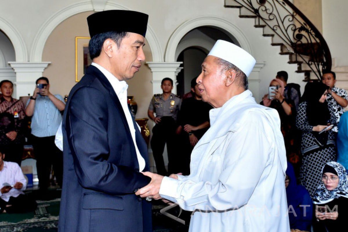 Presiden Melayat Istri Hamzah Haz