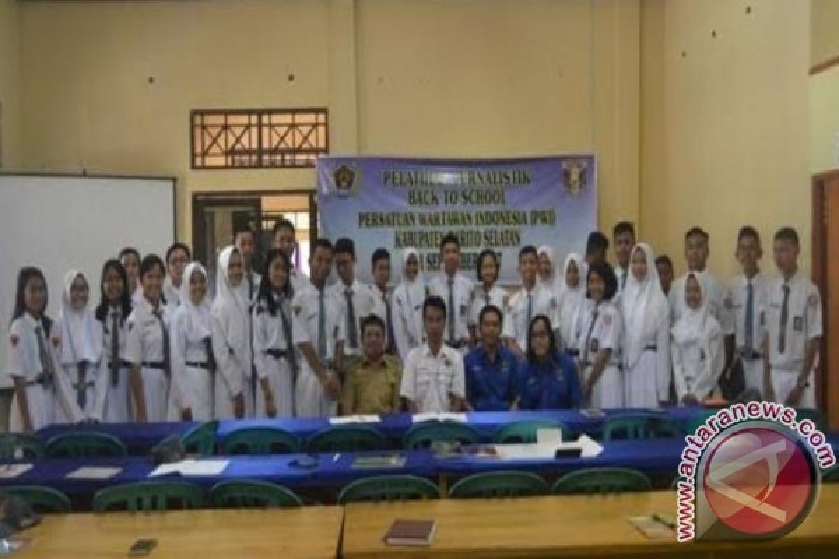30 Siswa SMA Barito Selatan Ikuti Pelatihan Jurnalistik