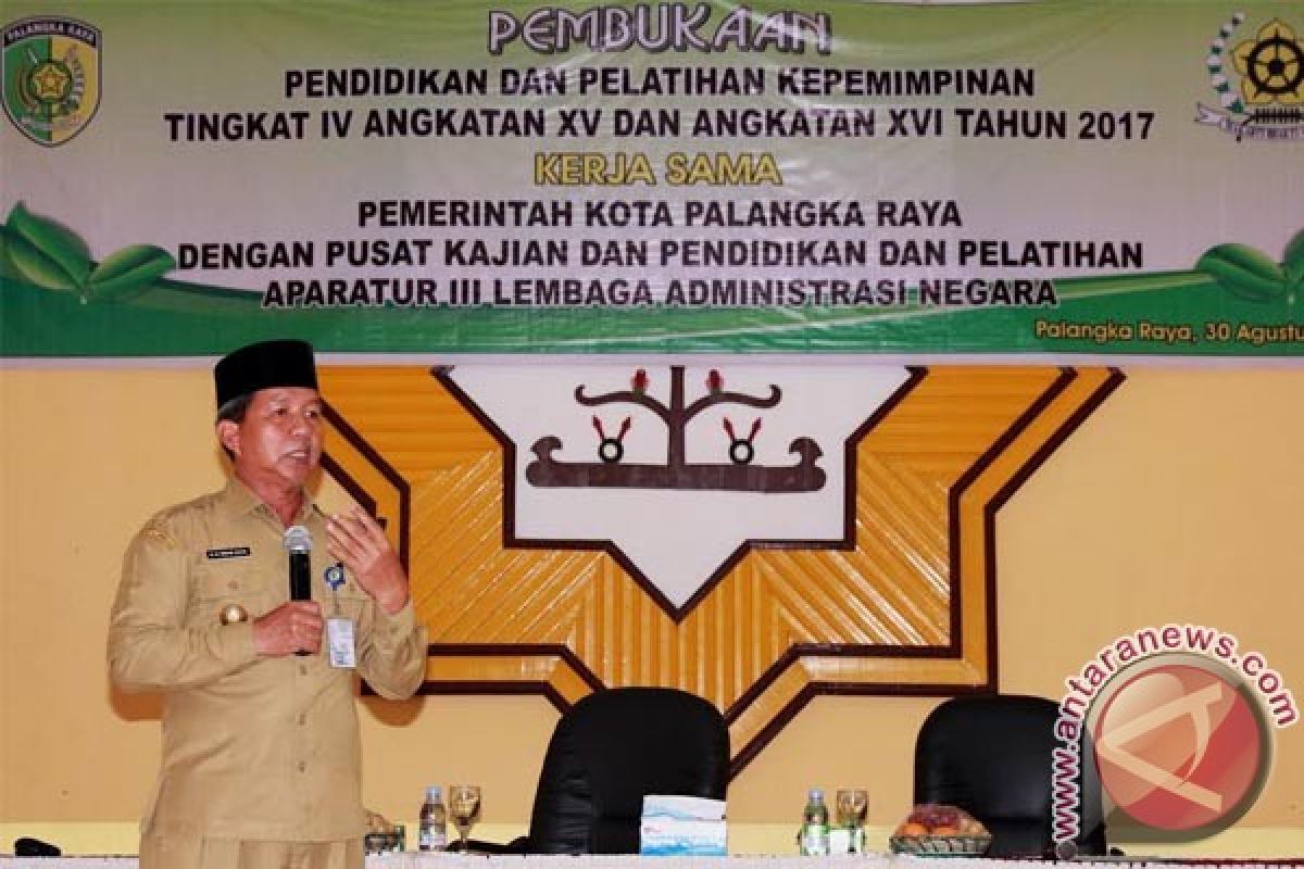 Riban Satia Minta ASN Tingkatkan Kepekaan Isu Daerah