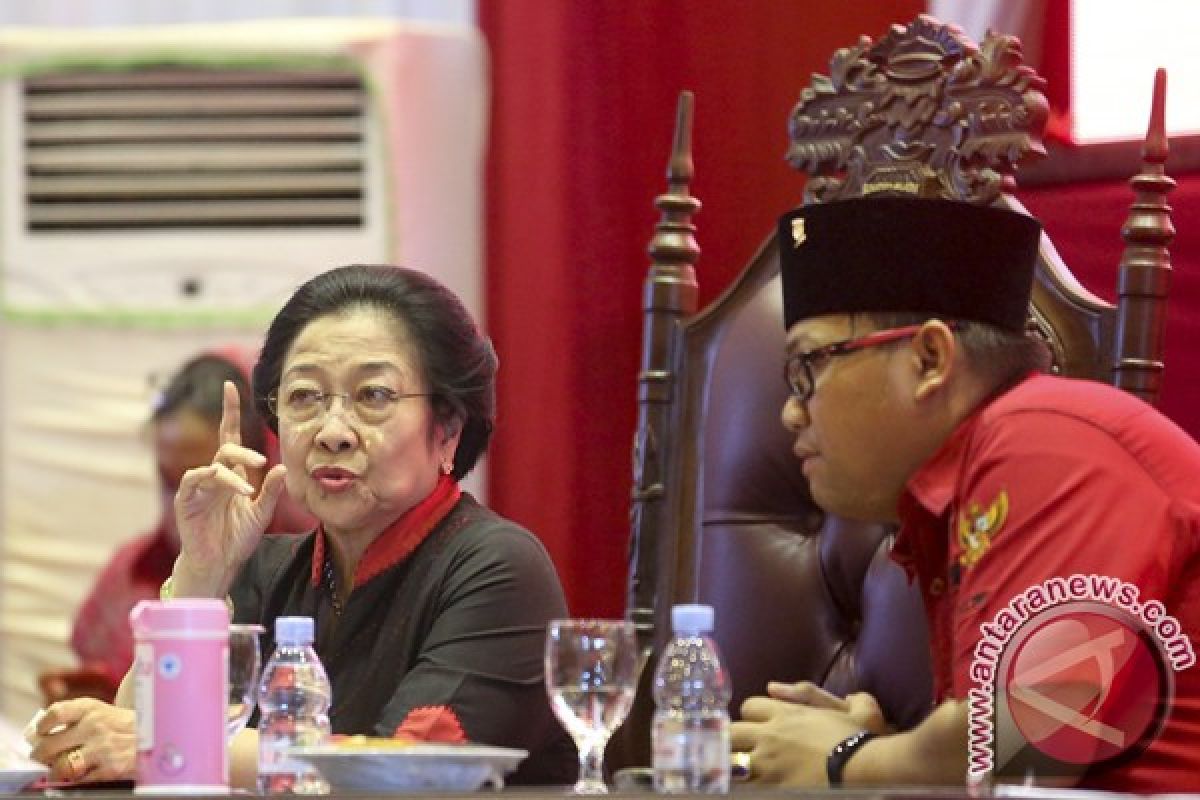 Megawati prihatin soal jatuhnya Lion Air