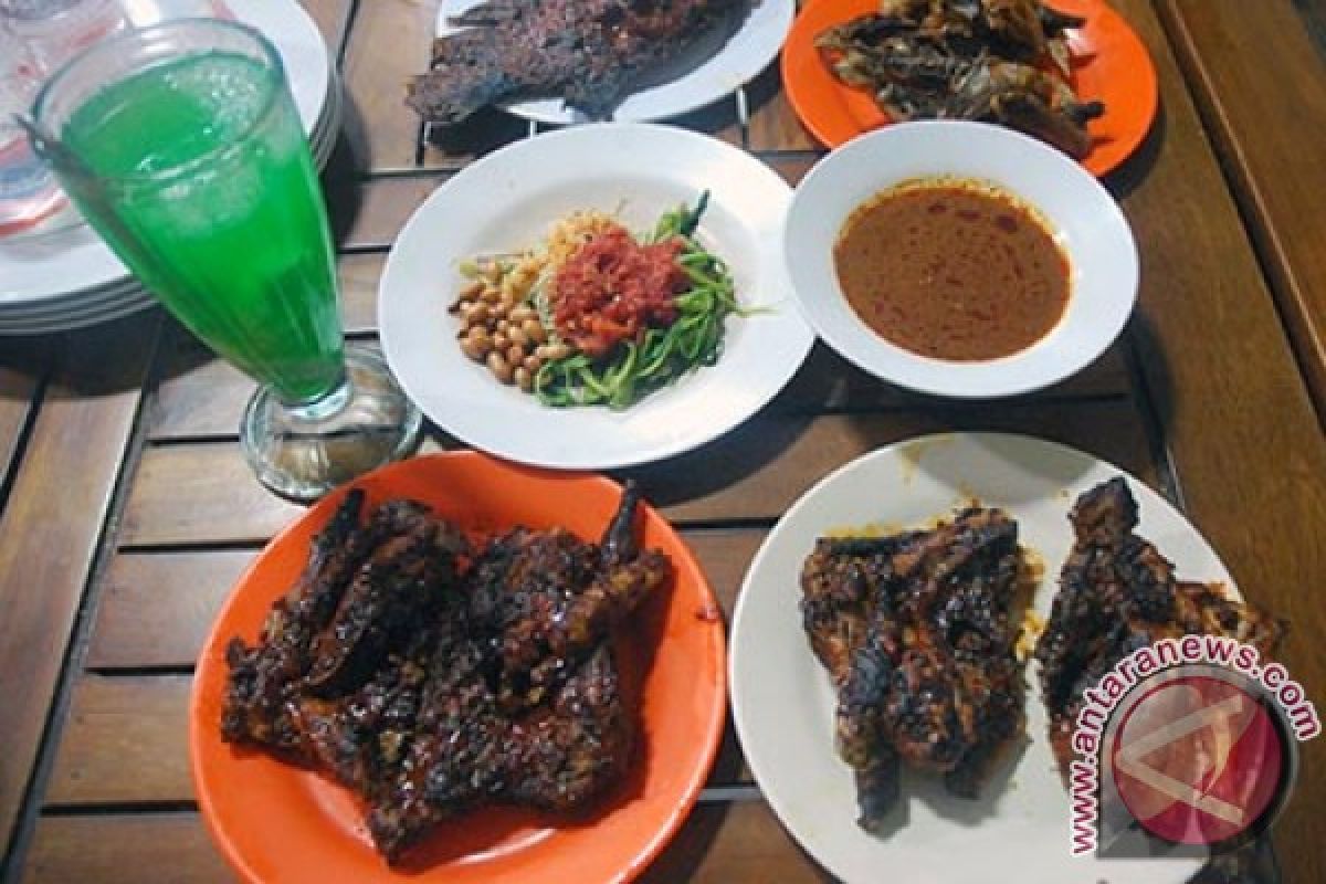 Lombok Taksi-Ayam Taliwang Berikan "Discount" Bagi Pelanggan