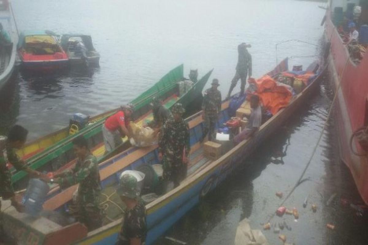 Satgas TMMD ke-100 Kodim 1707/Merauke menuju Kampung Wonggi