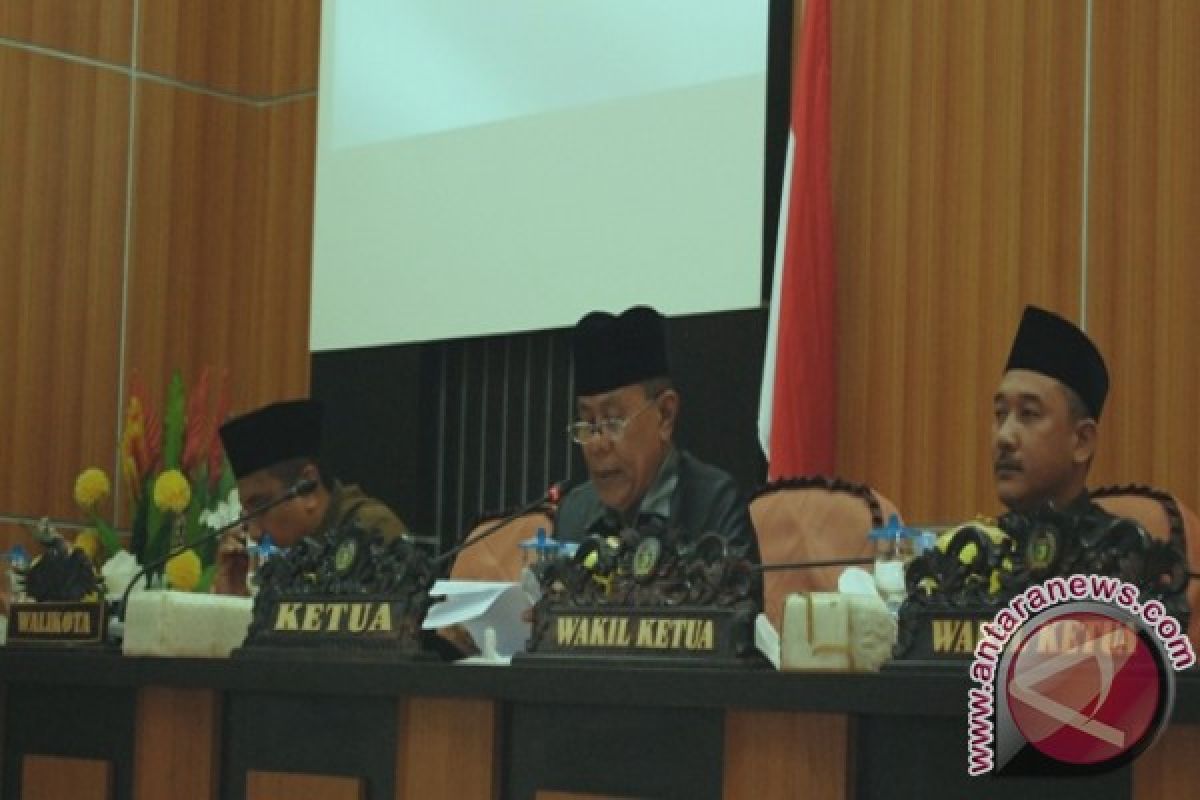 DPRD Palu Sisahkan Tiga Raperda pada Cawu II