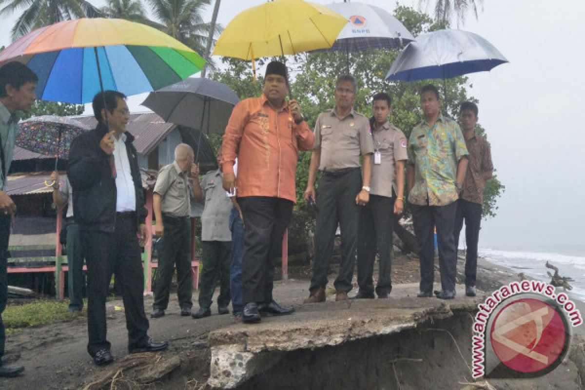 Kawasan Pantai Ulakan Padangpariaman akan Direhabilitasi