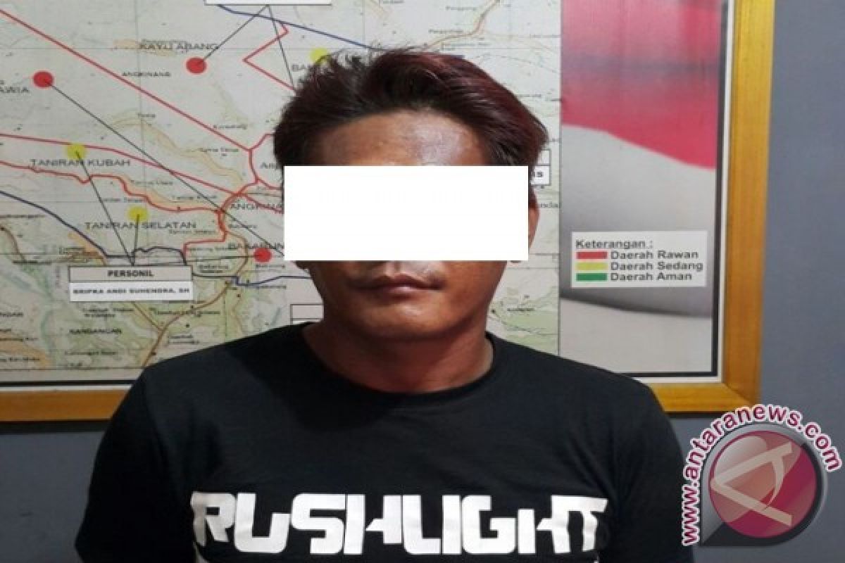 Lagi Asyik Merekap Judi Togel HE  Diringkus Polisi