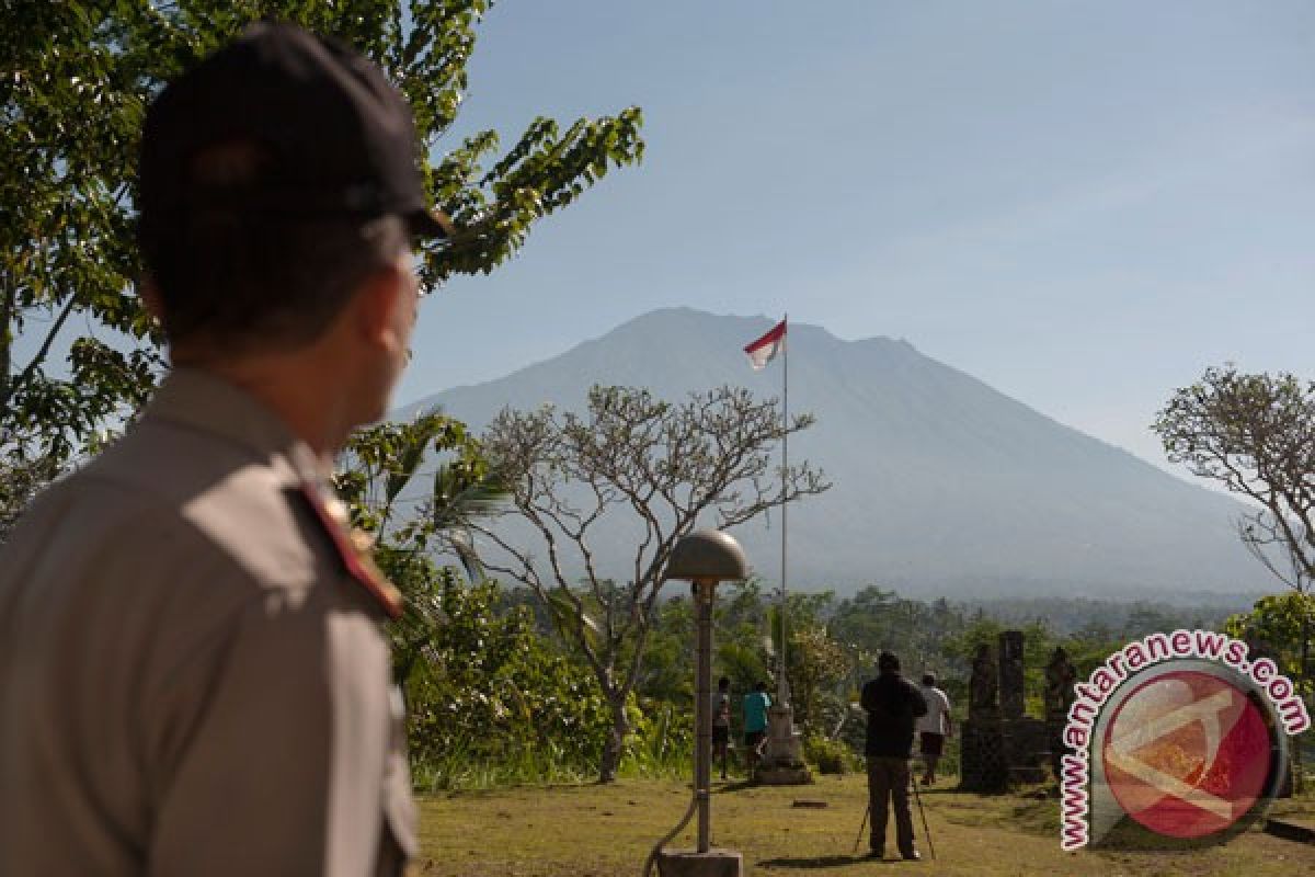 Gunung Agung di Bali lebih aktif