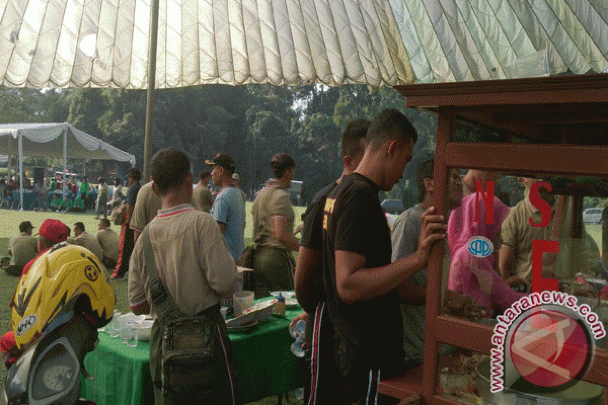 Korem 061/Suryakancana Gandeng Pedagang Meriahkan Hut TNI