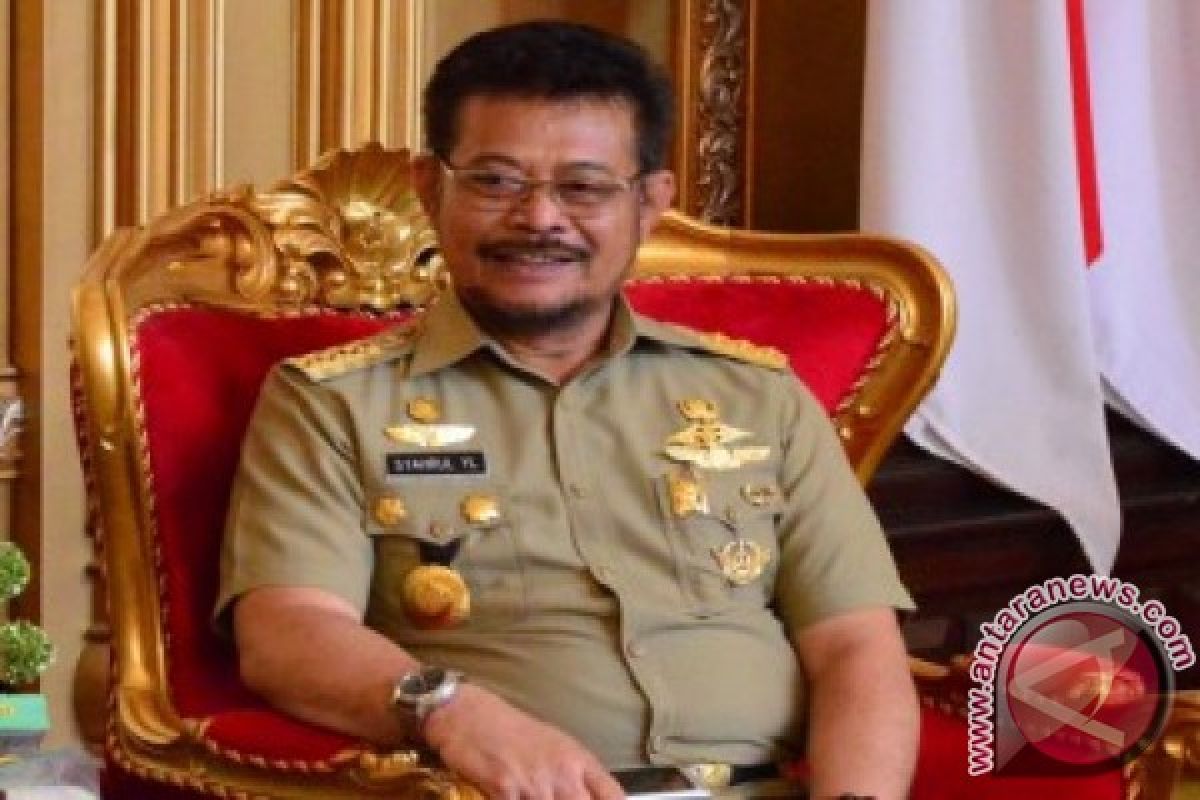 Gubernur Sulsel Dorong Pemuda Jadi Petani Mekanisasi 