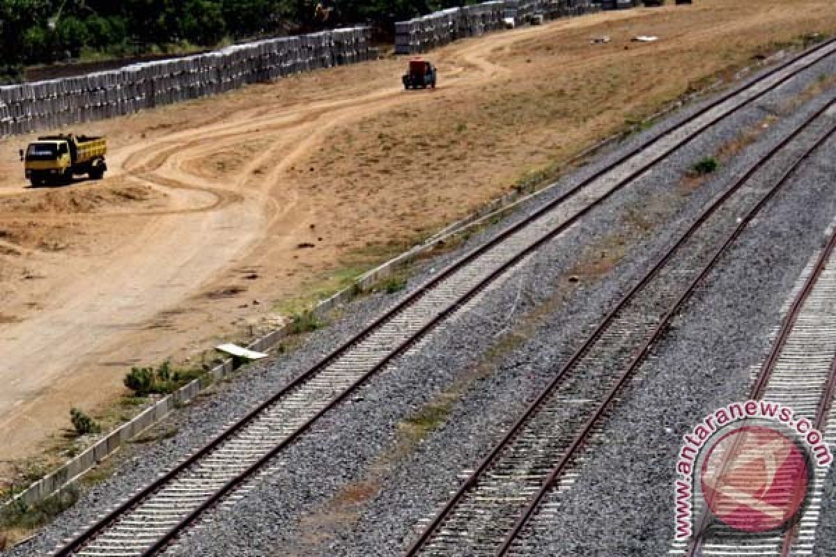 REL KERETA API TRANS SULAWESI