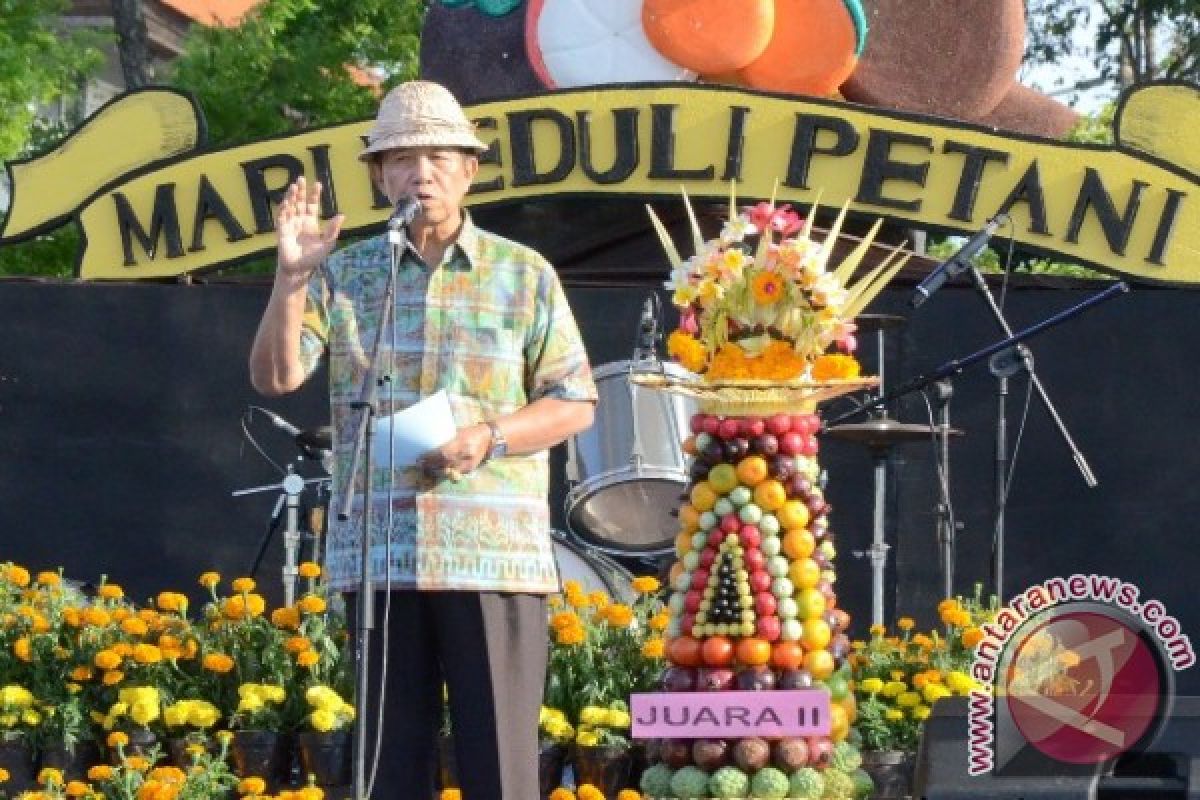 Gubernur Bali Ajak Masyarakat Konsumsi Buah Lokal