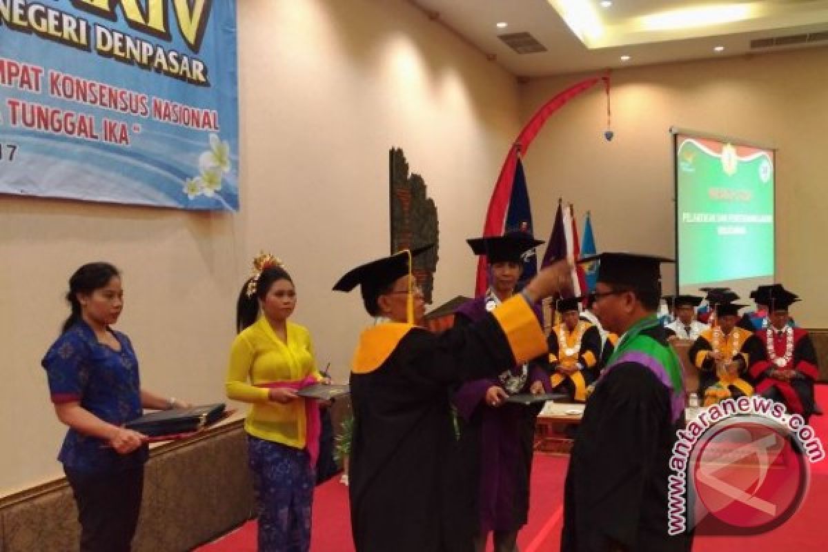 Rektor: IHDN Denpasar Wisuda 389 Orang