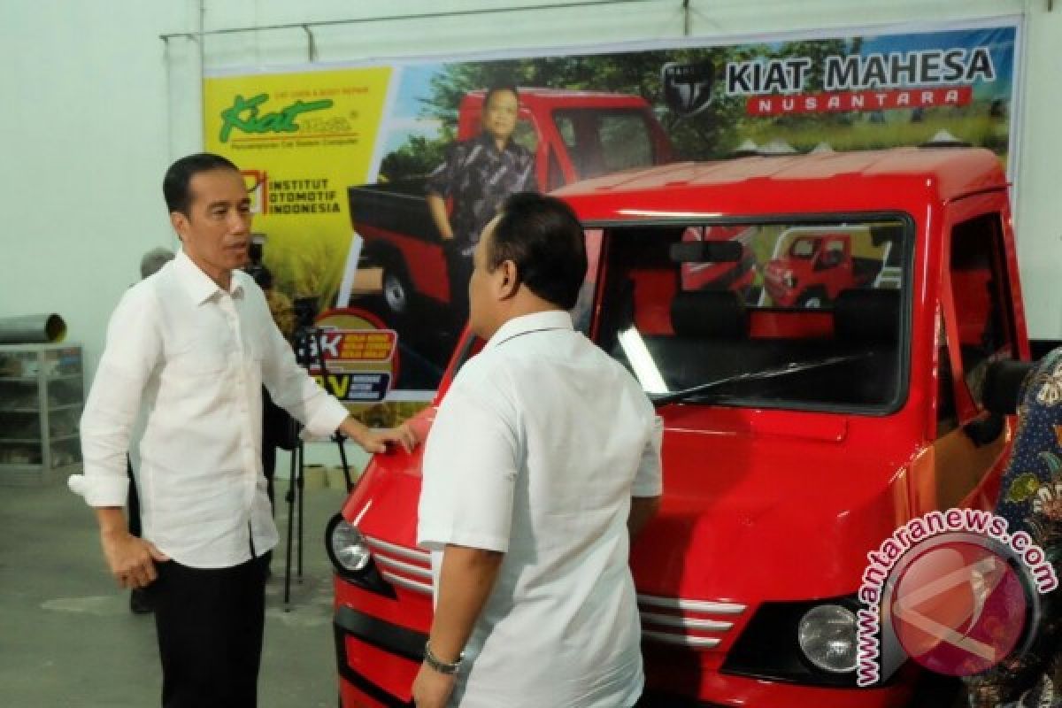 Presiden tantang mobil produksi dalam negeri agar kompetitif