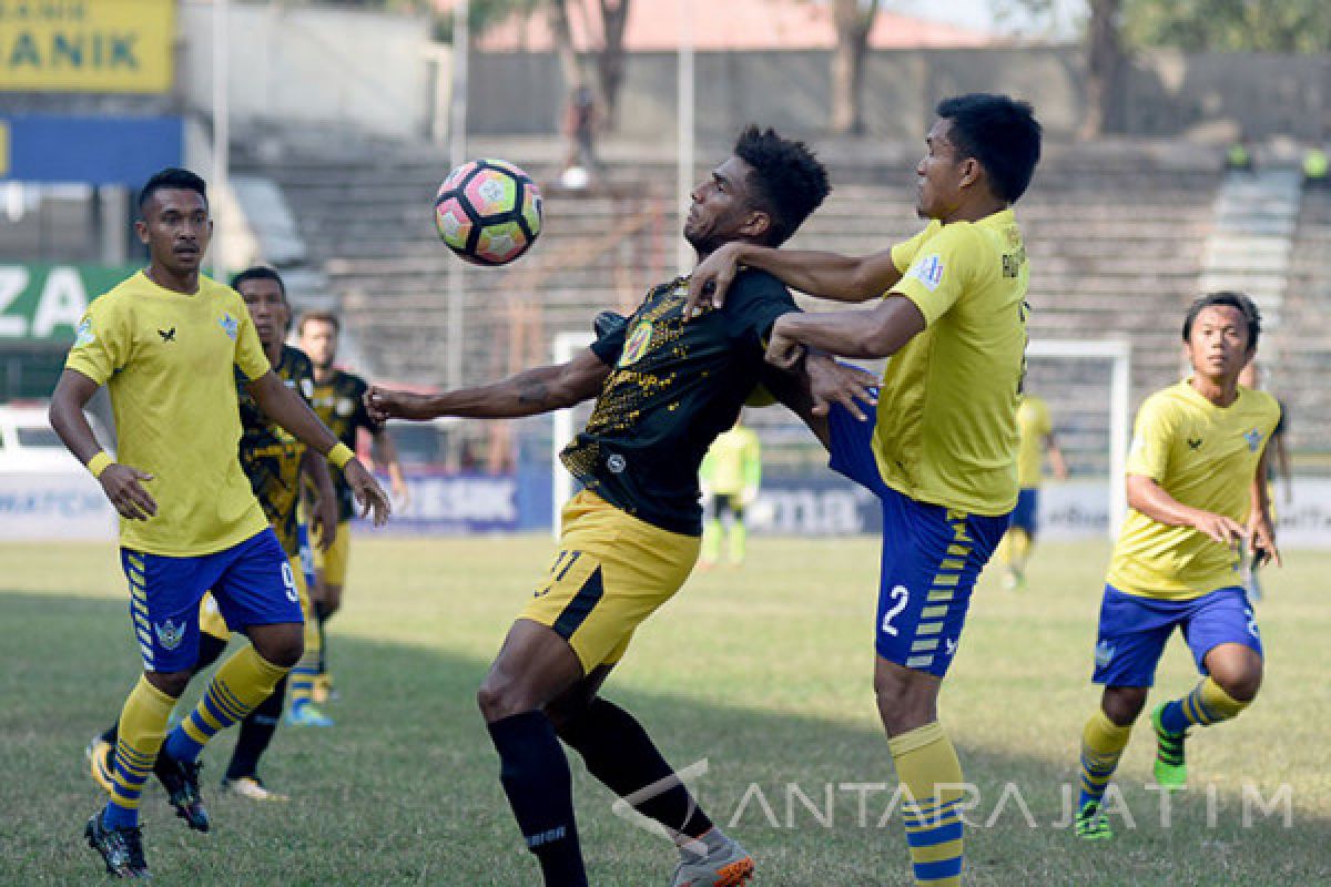 Mitra Kukar Targetkan Kemenangan di Kandang Persegres GU