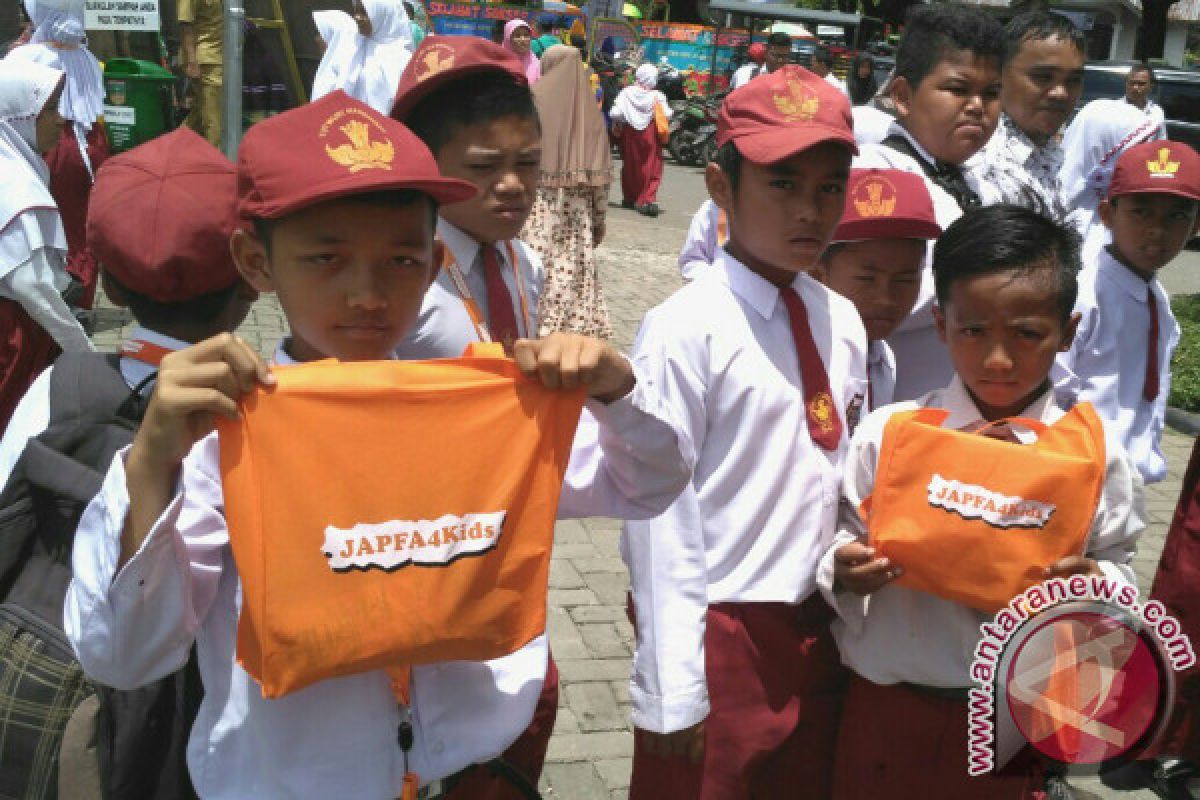 Peduli Pendidikan di Sumbar, JAPFA Dampingi Sekolah di Solok Selatan