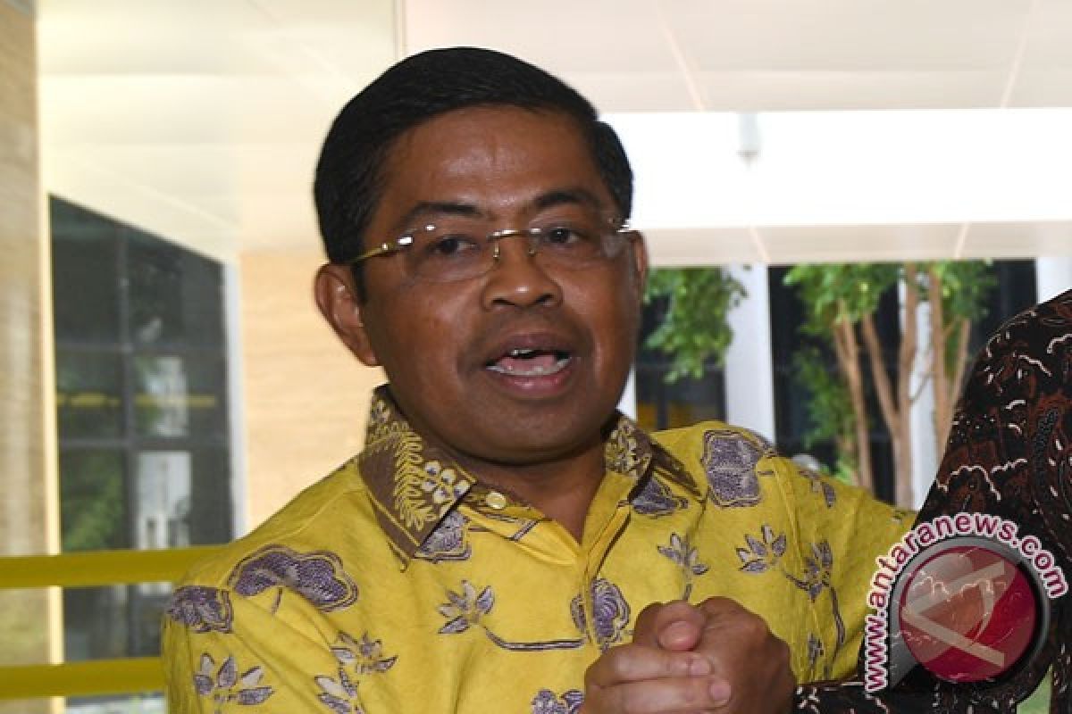 Idrus temui Ridwan Kamil, perlihatkan surat dukungan Golkar