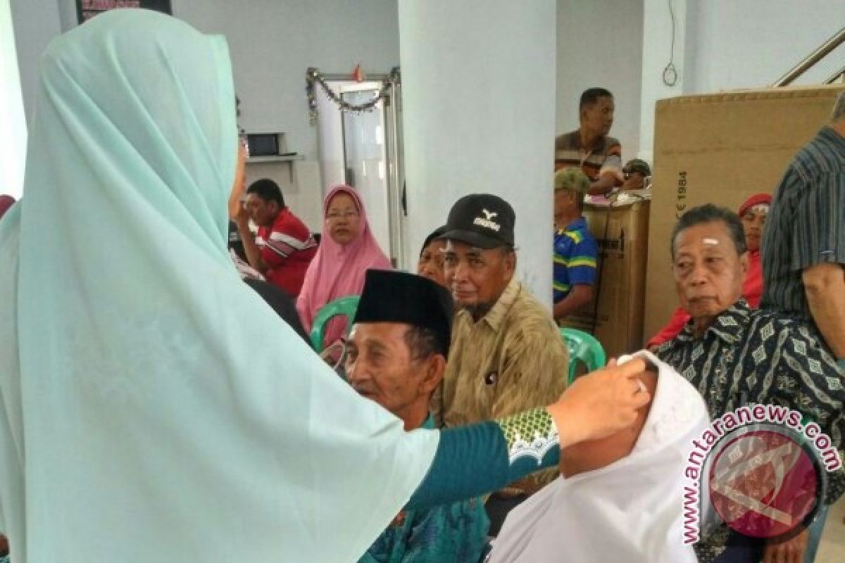 Ainum Habibie Hospital Promotes Free Cataract Operations In Gorontalo 