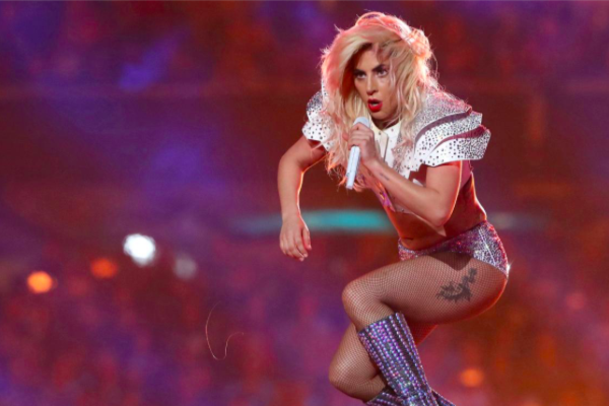Lady Gaga menuju Vegas dengan pertunjukan ganda