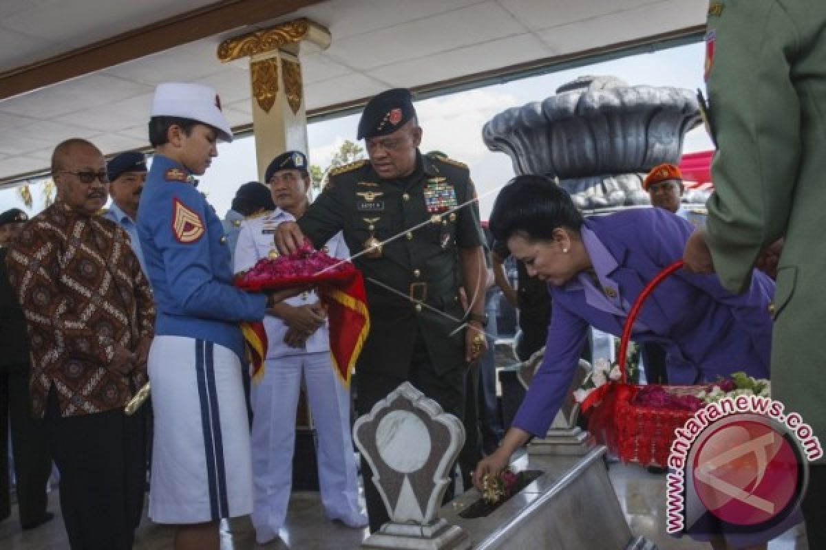 Panglima TNI berziarah ke Makam Jenderal Soedirman