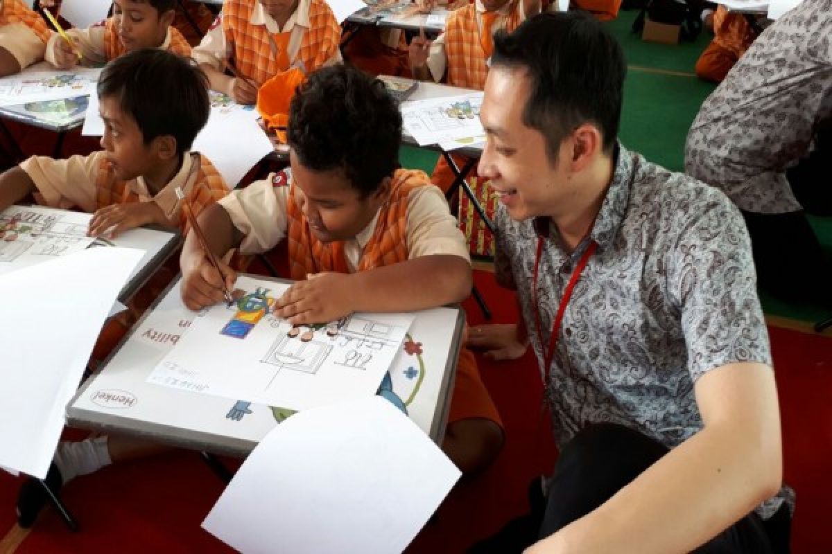 Murid SD belajar cara sederhana lestarikan lingkungan hidup