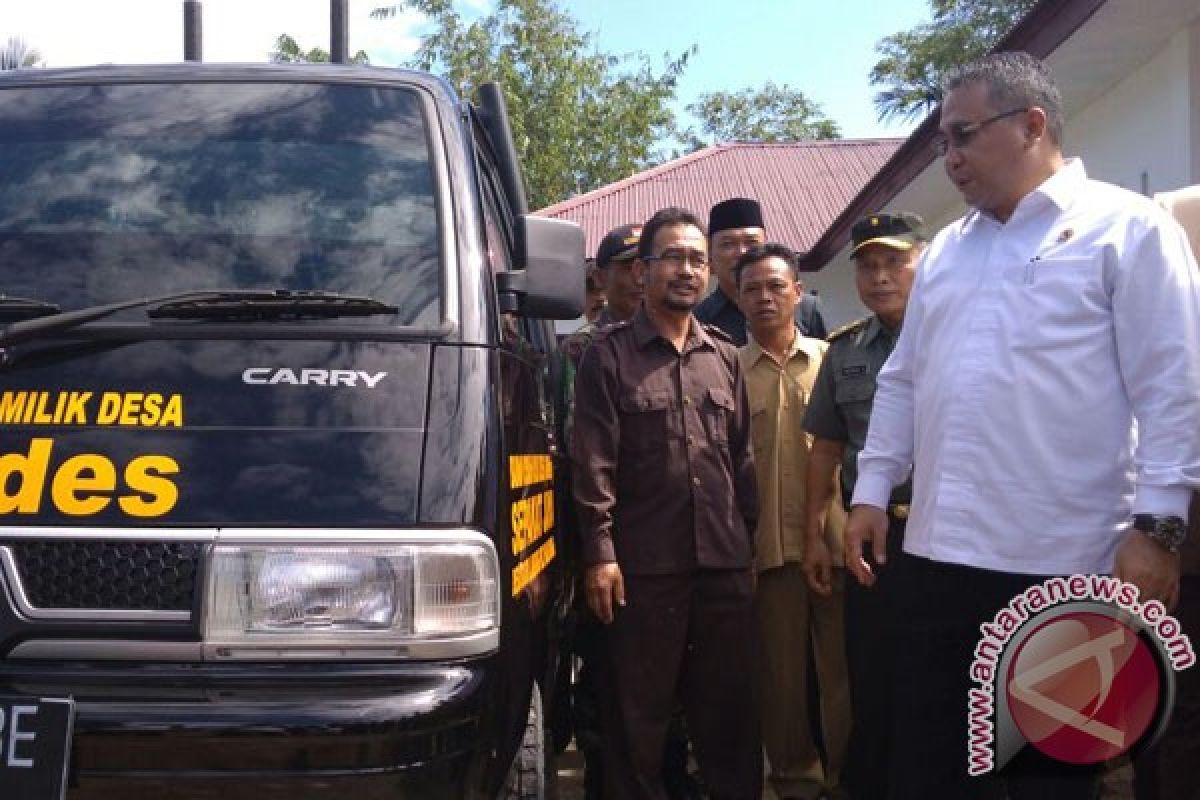 Mendes Beri Stimulan BUMDES Bengkulu Selatan