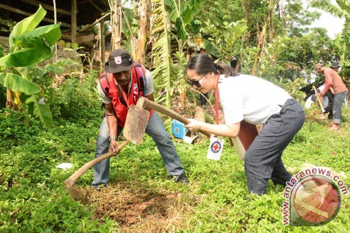 Relawan Asing Bangga Belajar Kesiapsiagaan Bencana Di Indonesia,