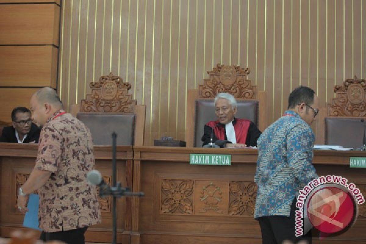 Kasus Setya Novanto, KPK tegaskan angkat penyidik bukan wewenang hakim praperadilan