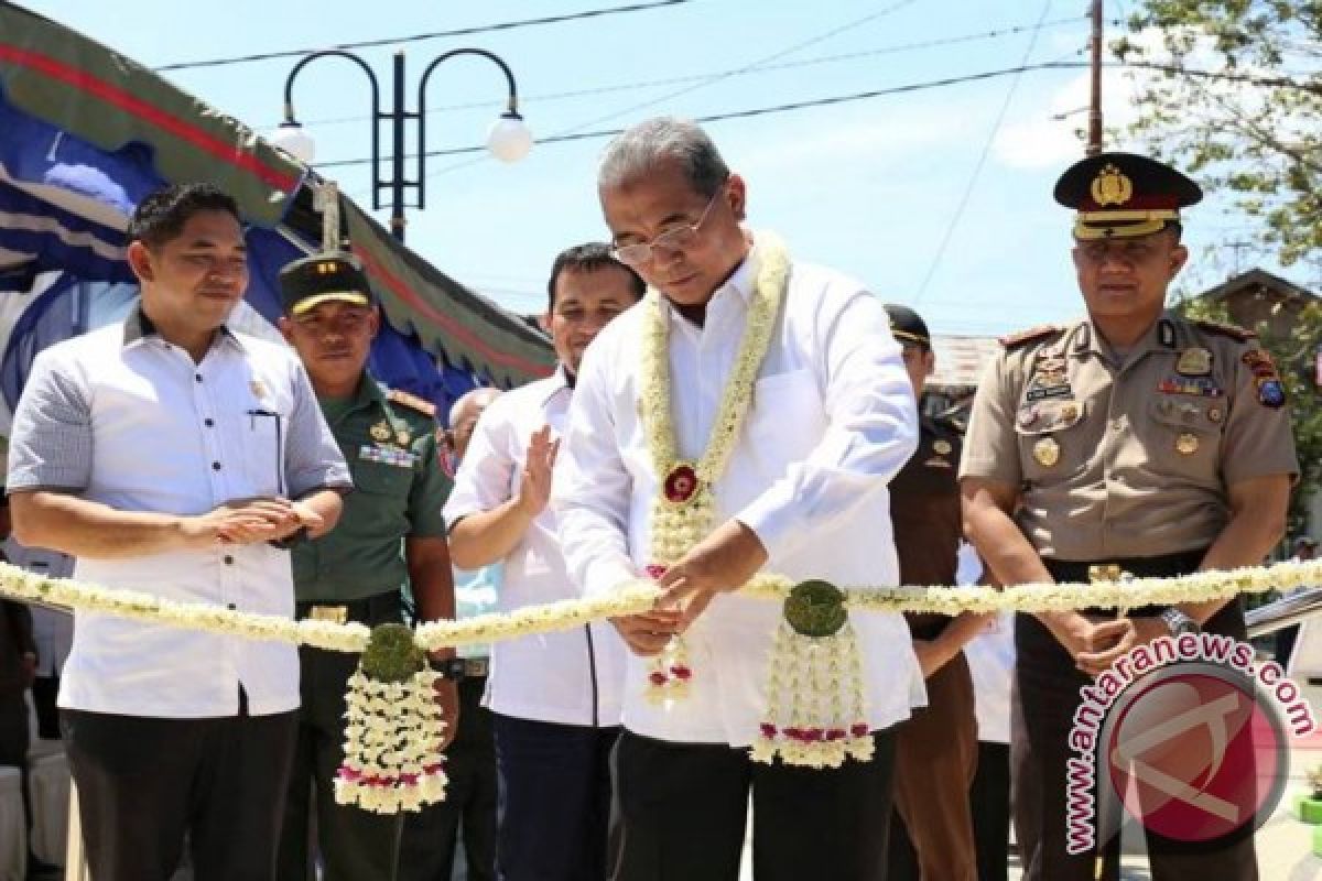 Bupati HSS Resmikan RTH Taman Palidangan Sehati