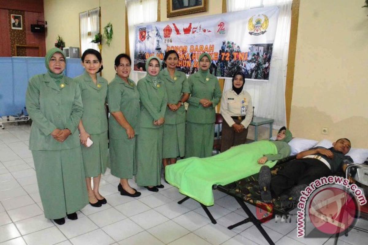 Kodam Pattimura Gelar Donor Darah, Khitanan Massal