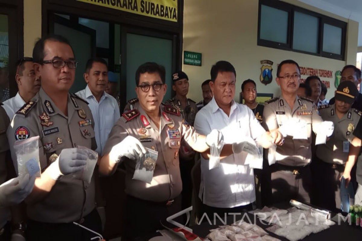 Kapolda Jatim: Surabaya hanya  Gudang Transit Pil PCC