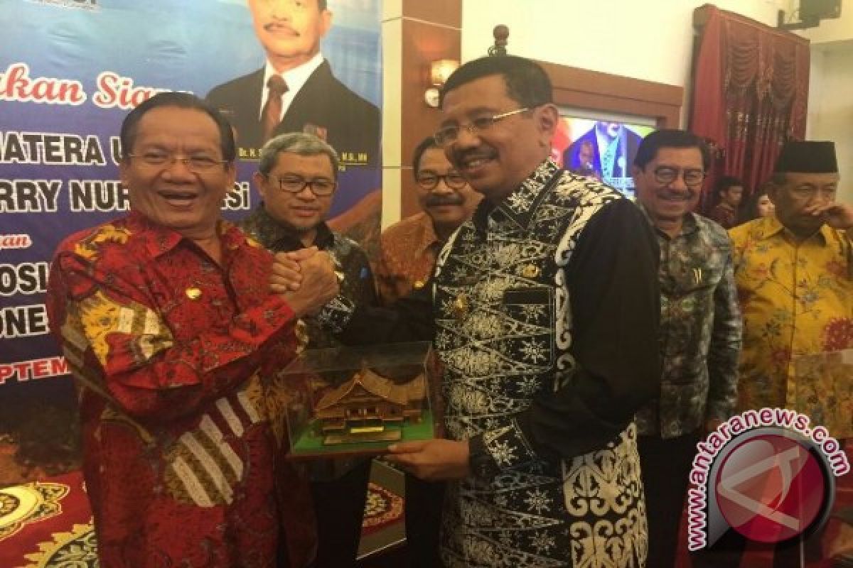 Longki dan gubernur se-Indonesia bahas pengentasan kemiskinan di Medan