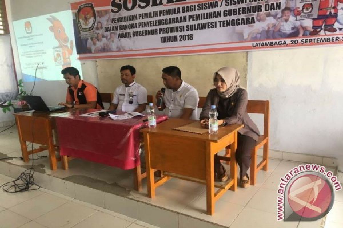 Sosialisasi Pemilih Pemula KPU Kolaka Kunjungi Sekolah 