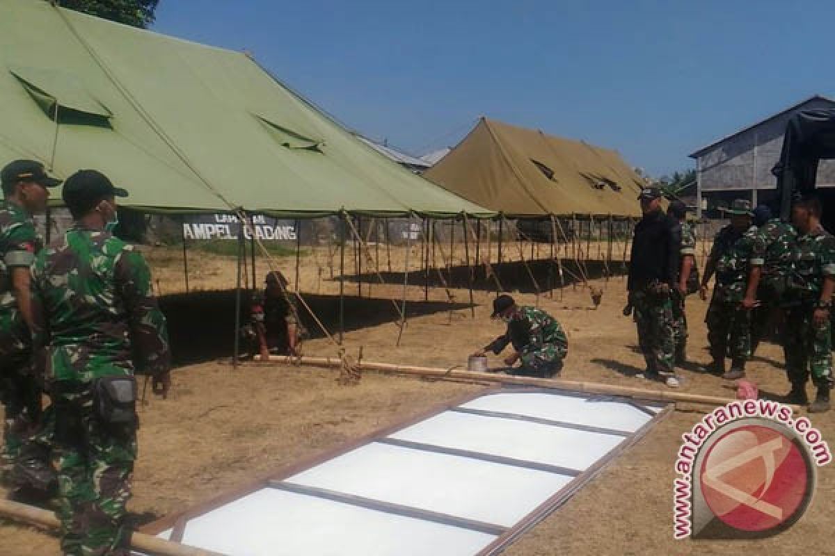 TNI Dirikan Posko Pengungsian Antisipasi Letusan Gunung Agung (Video)