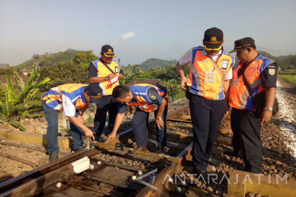 Cek Kehandalan, Daops Jember Inspeksi Jalur Kereta