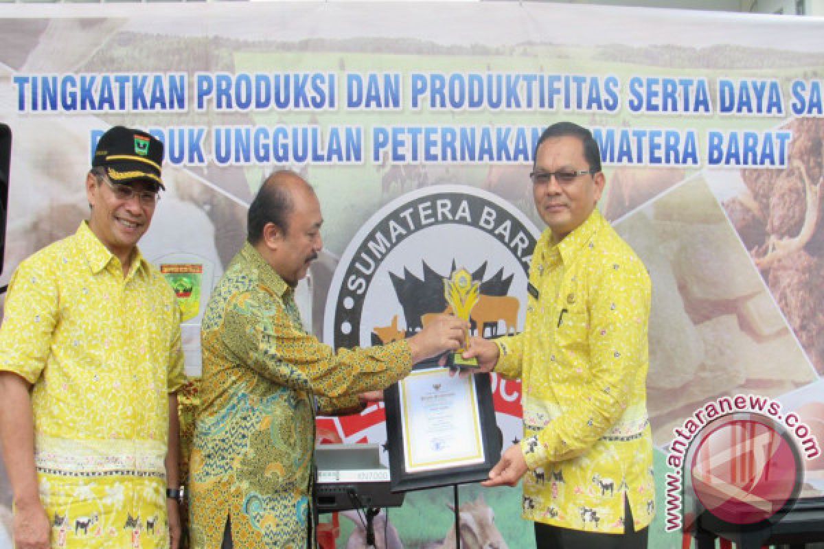 W Pasaman Gets Several Archievements on Livestock Contest