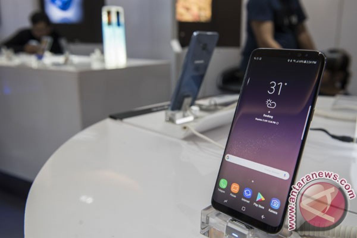 Penjualan smartphone turun untuk pertama kalinya