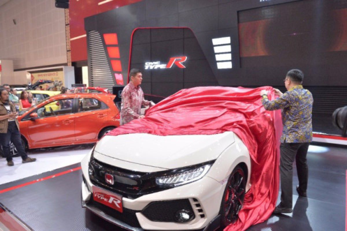 GIIAS Surabaya Auto Show 2017, Pamerkan Produk-Produk Terbaru 