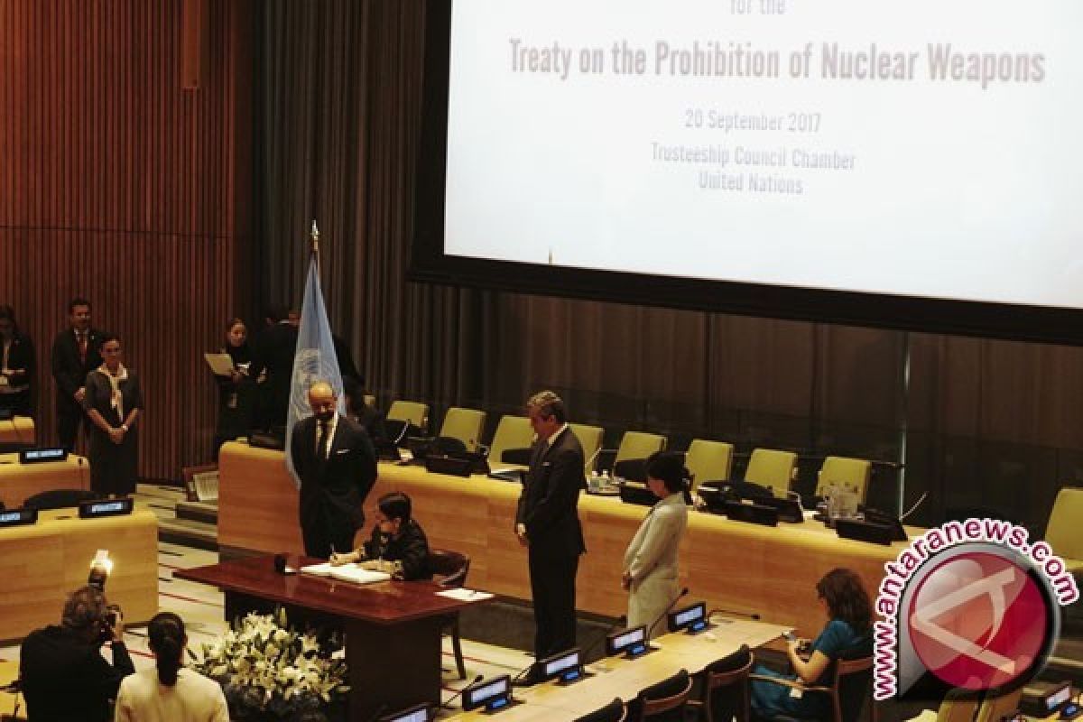Indonesia Signs Nuclear Weapon Ban Treaty