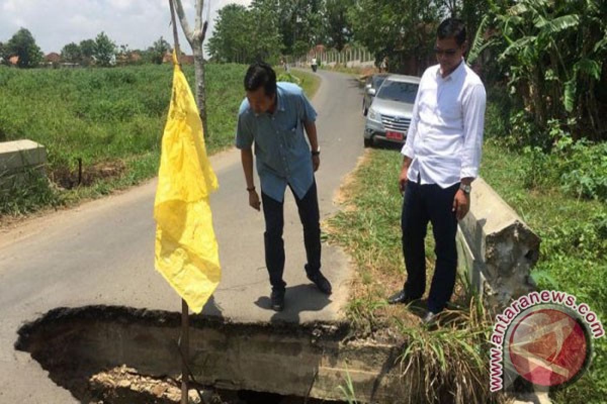 Warga Menggala Tulangbawang Keluhkan Gorong-gorong Rusak 