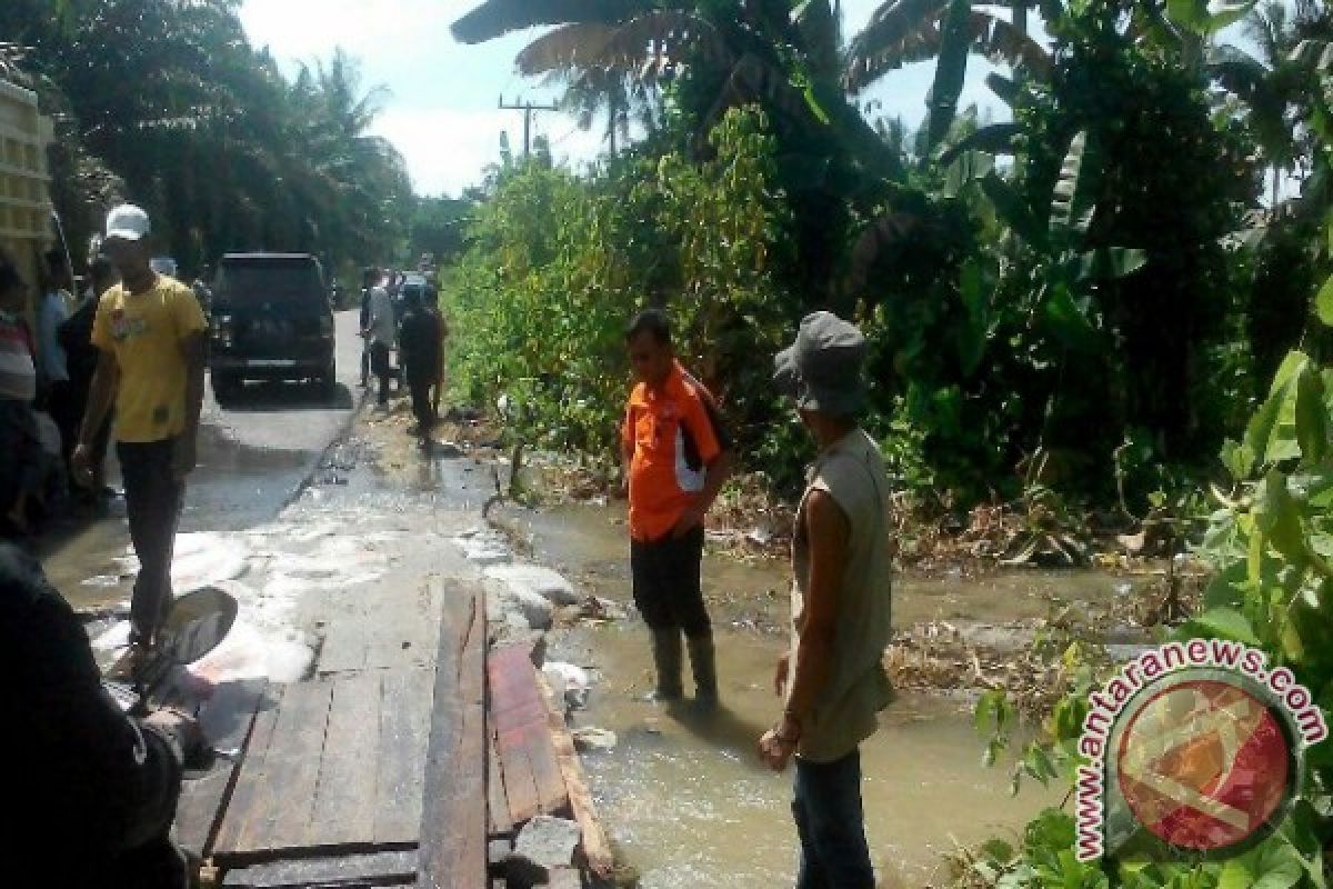 Kaban BPBD,  Tinjau Lokasi Banjir Nanasiam