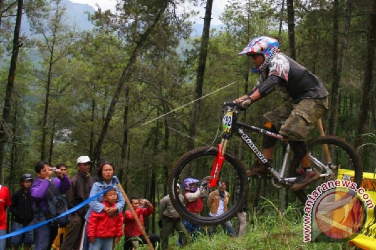 Balap sepeda internasional digelar di Hutan Harapan