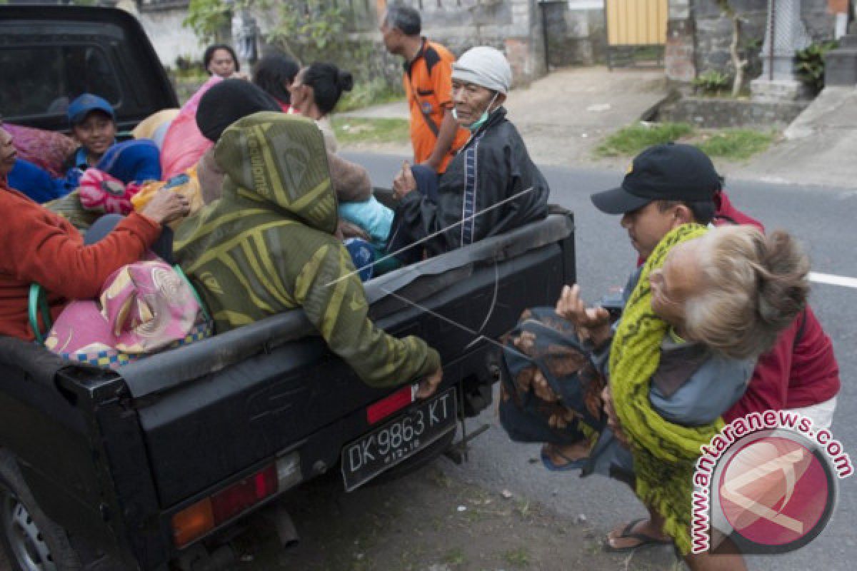 BNPB: Pengungsi Gunung Agung Mencapai 15.142 Jiwa