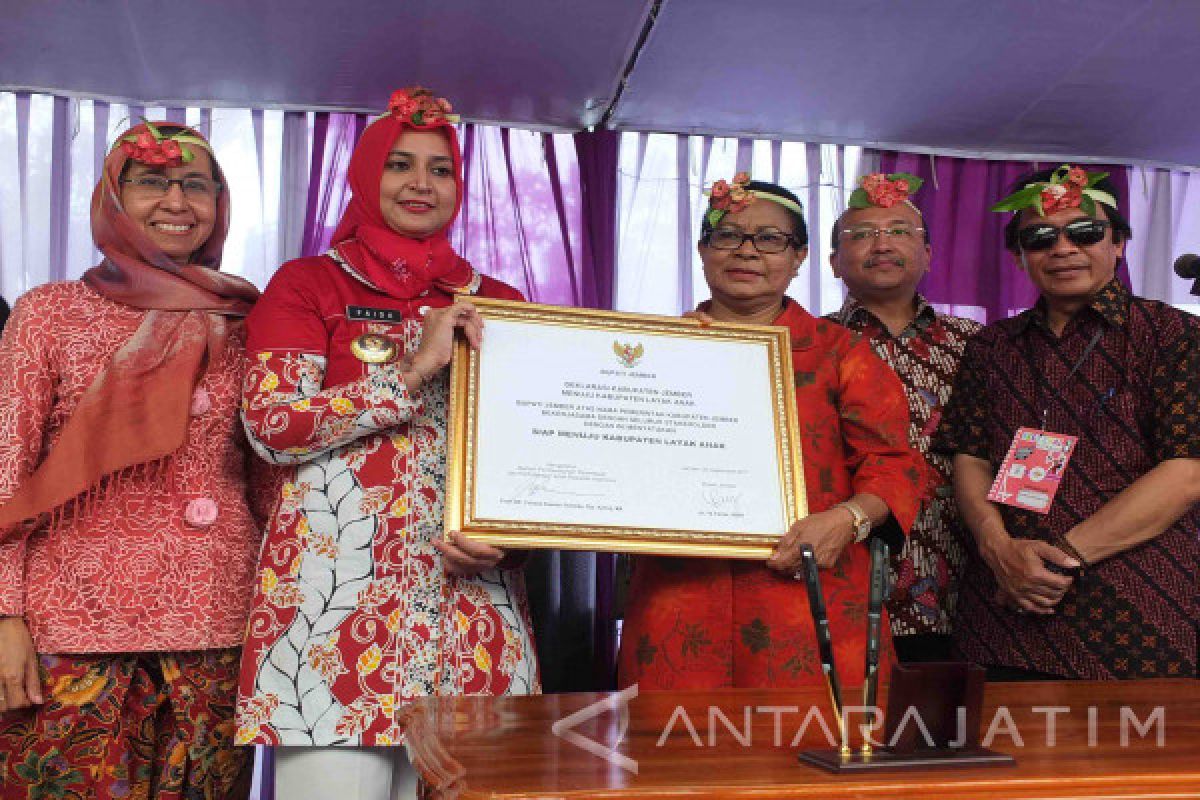 Menteri PPPA Hadiri Deklarasi Jember Menuju Kabupaten Layak Anak (Video)