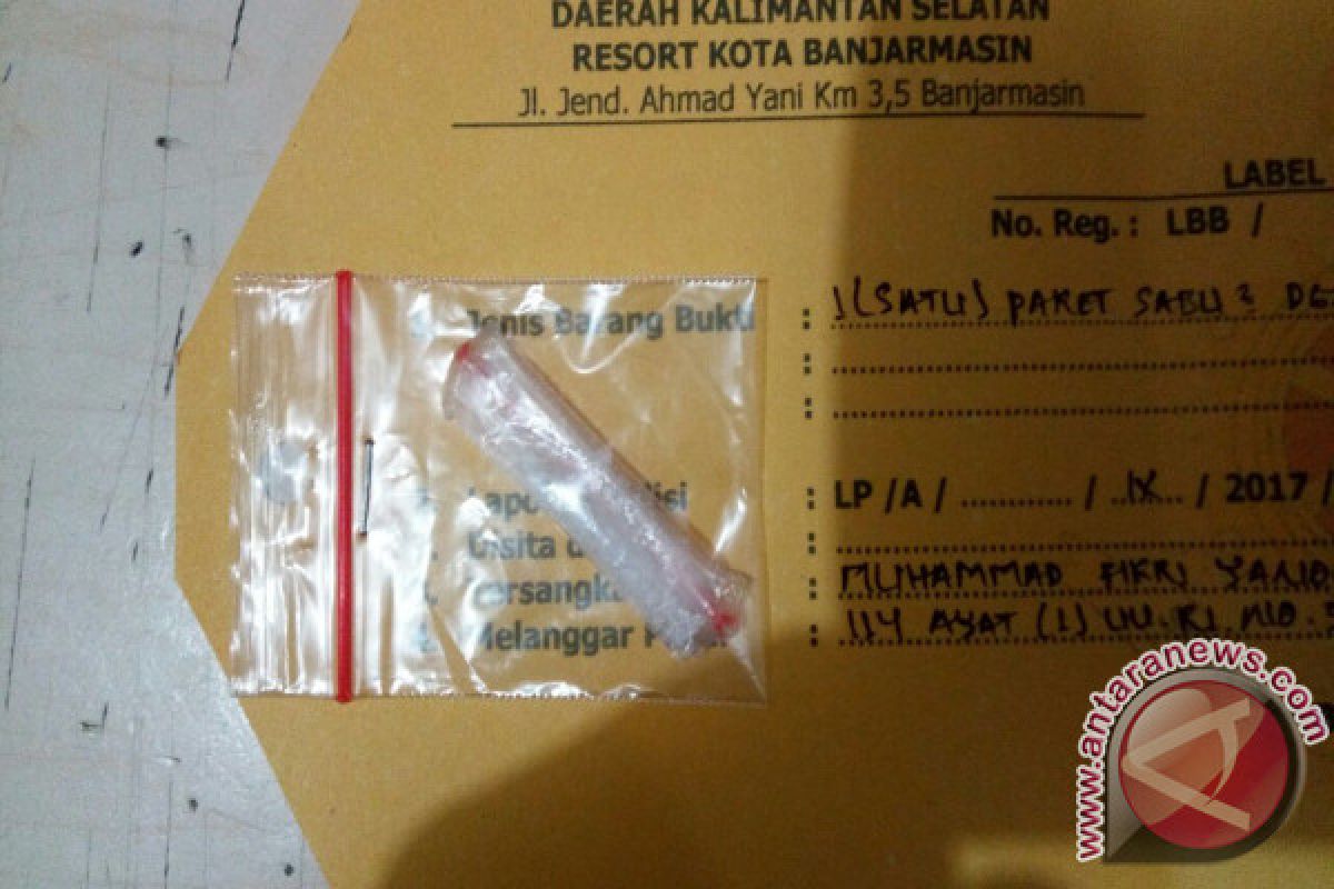 Satresnarkoba Tangkap Pengedar Di Kawasan Teluk Tiram - (d)